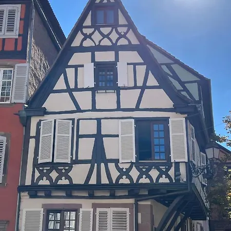 De La Marquise - Designed By C.m *