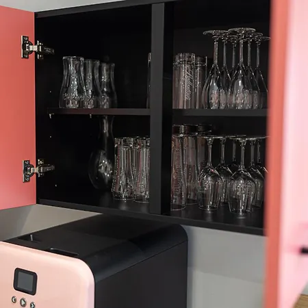 De La Marquise - Designed By C.m Apartment