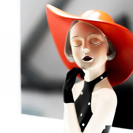 De La Marquise - Designed By C.m * Selestat