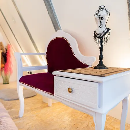 De La Marquise - Designed By C.m Sélestat